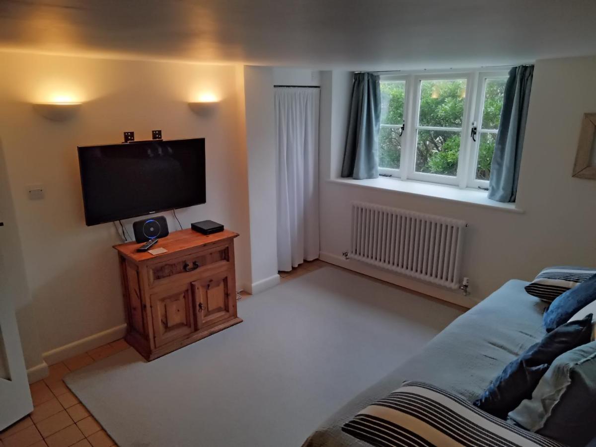 Greystone Cottage - Sea Views, Short Stroll To A Beautiful Sandy Beach Brook  Екстер'єр фото